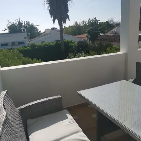 Ξενοδοχείο με διαμερίσματα Algarent Quinta Velha Jolie 10 *
