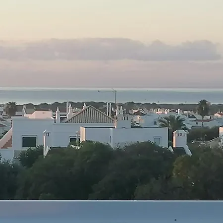 Algarent Quinta Velha Jolie 10 *