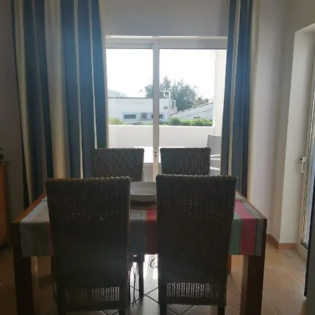 Algarent Quinta Velha Jolie 10 *